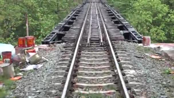 4K, bela natureza vista vista forma trem passar . — Vídeo de Stock