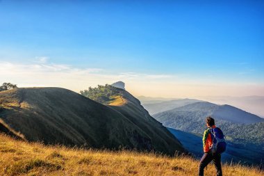 Turizm seyahat zevk.