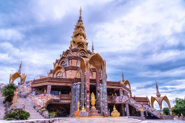 Temple is name Phasornkaew. — Stock Photo, Image