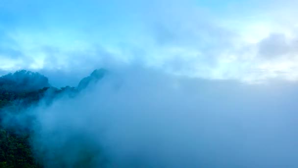 Время Видео Пейзаж Туманным Утренним Восходом Солнца Точке Зрения Бан — стоковое видео