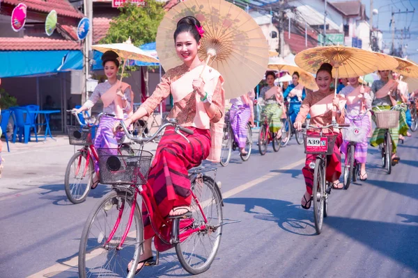 Borsang paraplu festival. — Stockfoto