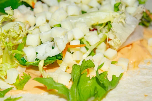 Ensalada Hojas Verduras Rodajas Salsa Pita Son Base Para Shawarma —  Fotos de Stock