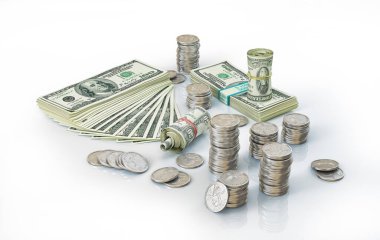Para için. Karışık Usd banknotları ve gümüş para desteleri..