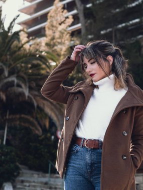 Akdeniz 'in kışında yürüyüş