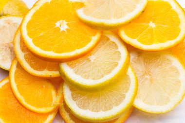 Portakallar, limonlar, turunçgiller.