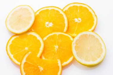 Portakallar, limonlar, turunçgiller.