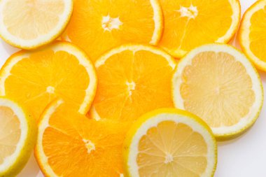 Portakallar, limonlar, turunçgiller.