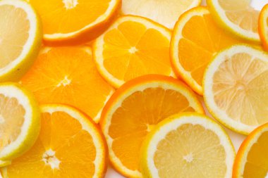 Portakallar, limonlar, turunçgiller.