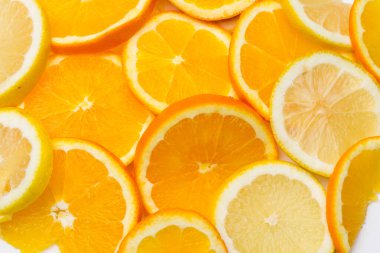 Portakallar, limonlar, turunçgiller.