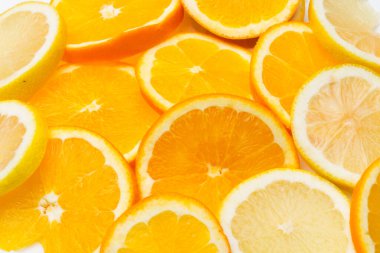 Portakallar, limonlar, turunçgiller.