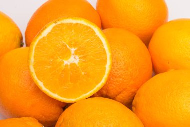 Vitamin açısından zengin portakal portakalı meyvesi