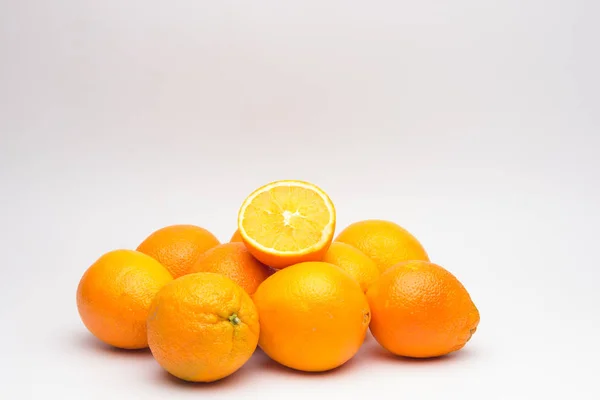 Vitamin açısından zengin portakal portakalı meyvesi