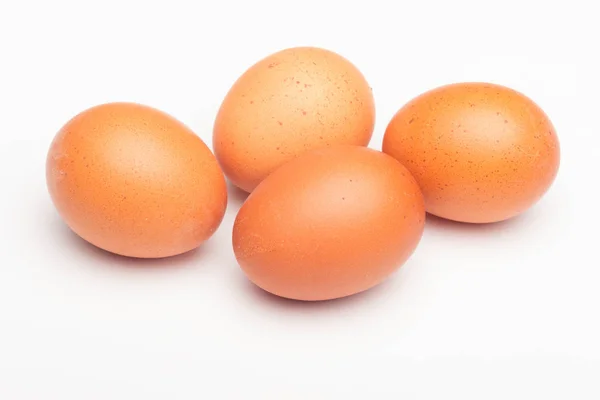 Hühnereier, rohe Eier frisch vom Hof gepflückt — Stockfoto