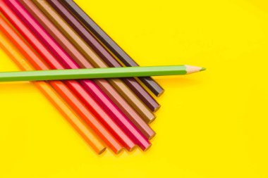 Renkli kalemler, renk aralığı