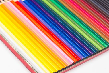 Renkli kalemler, renk aralığı