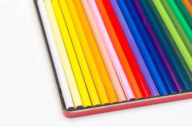 Renkli kalemler, renk aralığı