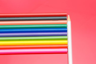 Renkli kalemler, renk aralığı