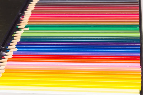 Цветные карандаши, цветовая гамма — стоковое фото