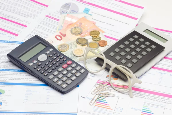Kalkulator naukowy do obliczania finansów lub do obliczeń matematycznych i naukowych — Zdjęcie stockowe