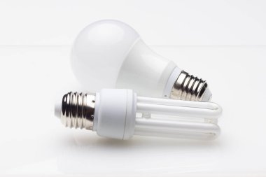 Enerji tasarrufu ampulleri, ekolojik, enerji ve tüketimden tasarruf etmek için.
