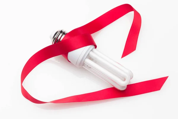 Ampoules à économie d'énergie, écologiques, pour économiser l'énergie et la consommation . — Photo