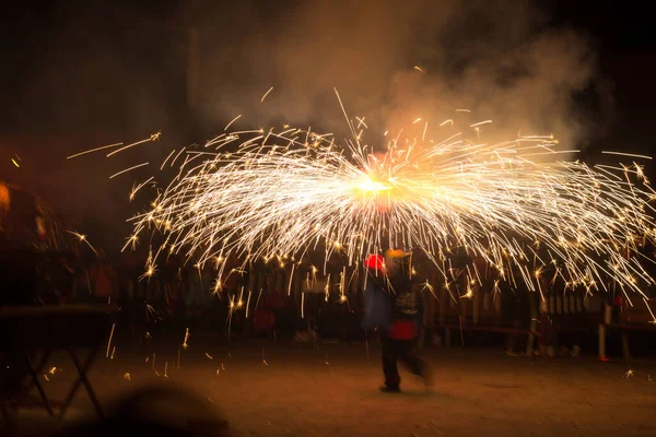 Dance, fire and devils, folklore and Mediterranean festival in which fire is the protagonist; end of Carnival. Party in which the devils with fire walk through the city. Popular festival of Catalonia.