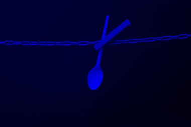 Chain with plastic cover to eat at a picnic, recyclable and washable cover; to eat soups and salads; Disposable cutlery very practical for parties and informal meetings.