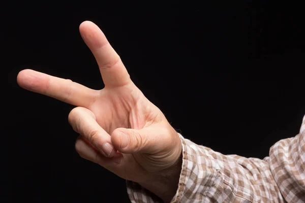 指信号 非语言 符号和信号 手对话 用一只手指头做的数字 成人的手放在黑色背景上 — 图库照片