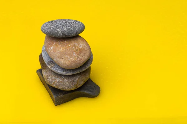 Verschiedene Mineralien Steine Die Entspannende Formen Auf Einem Hintergrund Voller — Stockfoto