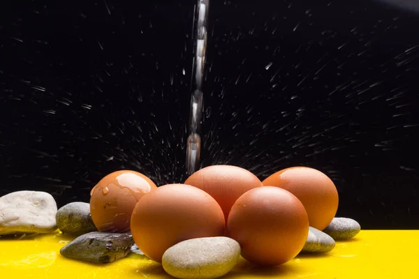 Taze Tavuk Yumurtası Yumurta Yıkama Yumurtanın Kabuğu Şekli Büyük Basınca — Stok fotoğraf