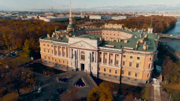 Widok Lotu Ptaka Zamek Michajłowski Słoneczny Dzień Petersburg Rosja — Wideo stockowe