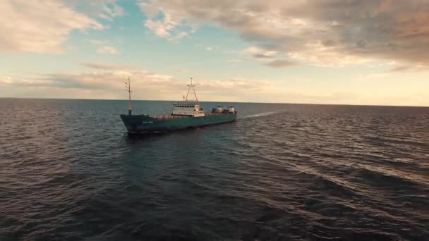 Cargo Ship Sailing Sea Aerial View Sun Rays Horisont — 비디오