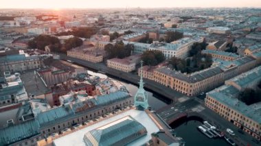 Moyka Nehri Saint-Petersburg Rusya 'da gün doğumunda. 