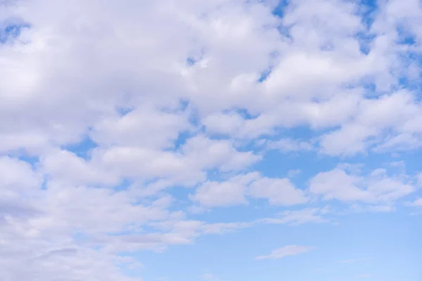 Sfondo cielo nuvola blu. Modello della natura . — Foto Stock