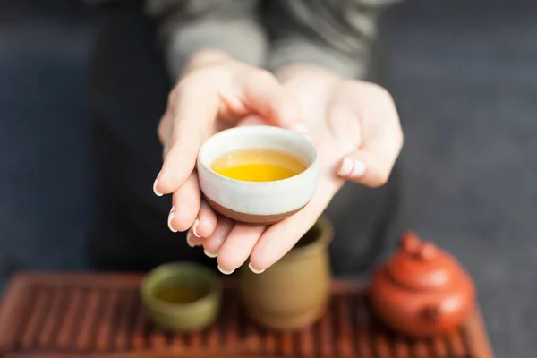 Woman Offers Hot Tea Vintage Ceramic Cup Traditional Tea Ceremony — Stock Photo, Image