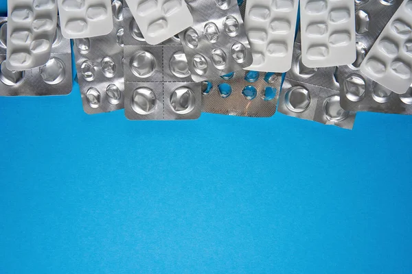 Blister Vuoti Usati Compresse Colore Argento Bianco Pillole Trovano Sfondo — Foto Stock