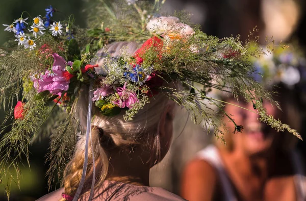 Summer Solstice Wreath Head Handmade Individual Parts Focus Summer Day — Stock Photo, Image