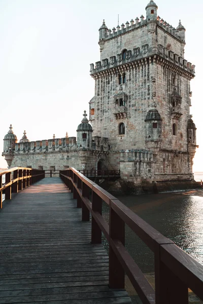 Belem Kulesi Manzarası Lizbon Girişteki Ahşap Köprü Öğleden Sonra Gölgeli — Stok fotoğraf