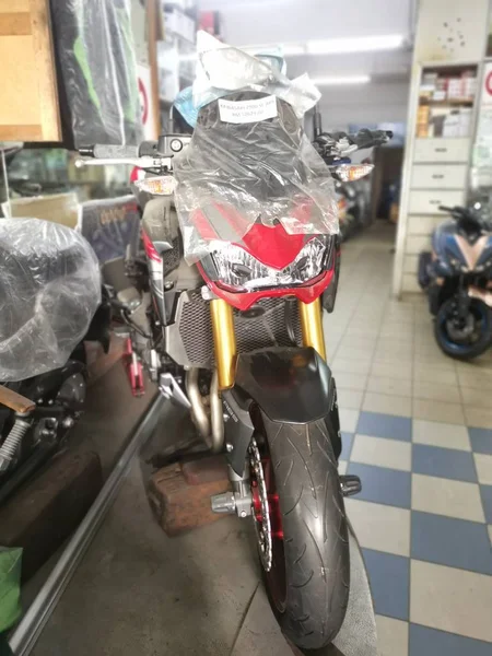 Perak Malezja Listopad 2019 Odmiany Markowych Nowych Motocykli Kolejce Wystawiane — Zdjęcie stockowe
