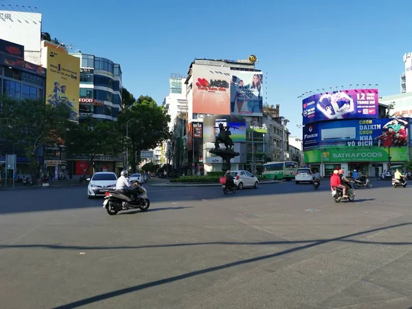 Мин Вьетнам Декабря 2019 Года Оживленный Вид Улицу Большим Количеством — стоковое фото