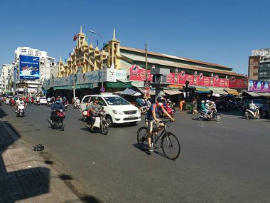 Ho Chi Minh Şehri, Vietnam - 15 Aralık 2019: Vietnam 'ın en büyük şehri olan ho chi minh şehrindeki birçok aracın yoğun sokak görüntüsü.
