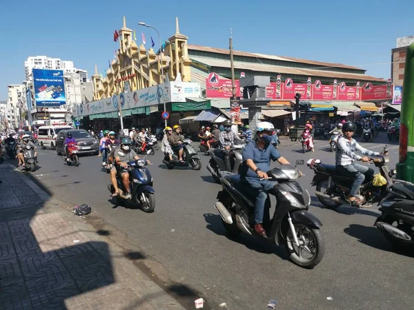 Chi Minh City Vietnam December 2019 Forgalmas Utcára Néző Sok — Stock Fotó