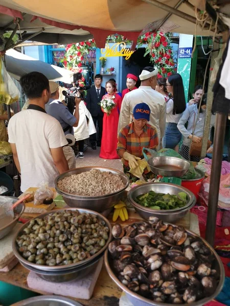Cidade Chi Minh Vietnã Dezembro 2019 Mercado Diurno Lotado Com — Fotografia de Stock