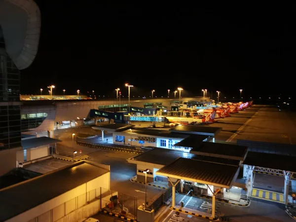 Kuala Lumpur Malásia Dezembro 2019 Cena Passagem Aérea Área Parque — Fotografia de Stock