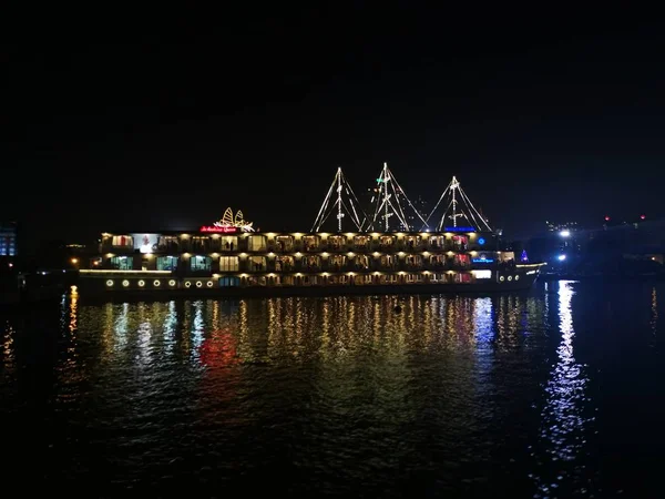 Chih Minh Vietname Dezembro 2019 Restaurante Barcos Coloridos Porto Bang — Fotografia de Stock