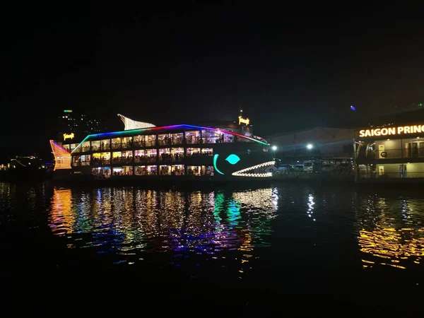 Chih Minh Vietnam December 2019 Färgstark Båtrestaurang Vid Bang Dang — Stockfoto