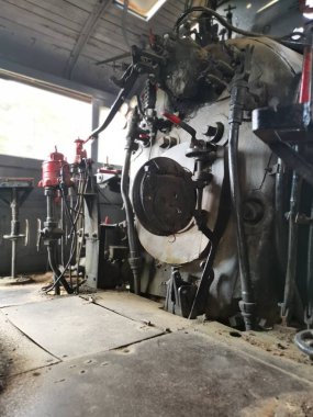 Dalat, Vietnam. 12 Aralık 2019: Kullanılmayan eski tarihi tren sahnesi eski Dalat Müzesi Tren İstasyonu 'nda sergileniyor.