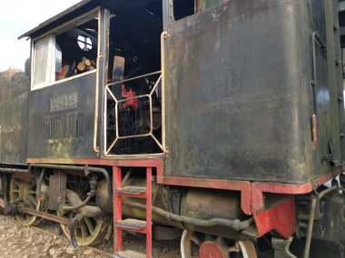 Dalat, Vietnam. 12 Aralık 2019: Kullanılmayan eski tarihi tren sahnesi eski Dalat Müzesi Tren İstasyonu 'nda sergileniyor.