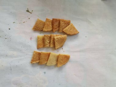 Çıtır çıtır aşk mektubu bisküvileri.