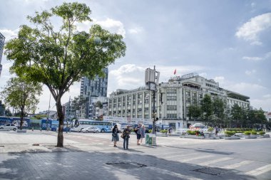 Ho Chih Minh, Vietnam. 16 Aralık 2019: Ho Chih Minh şehrinin çevresindeki insanların sokak manzarası veya aktivitesi.